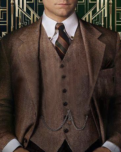 Nick Carraway (Tobey Maguire)